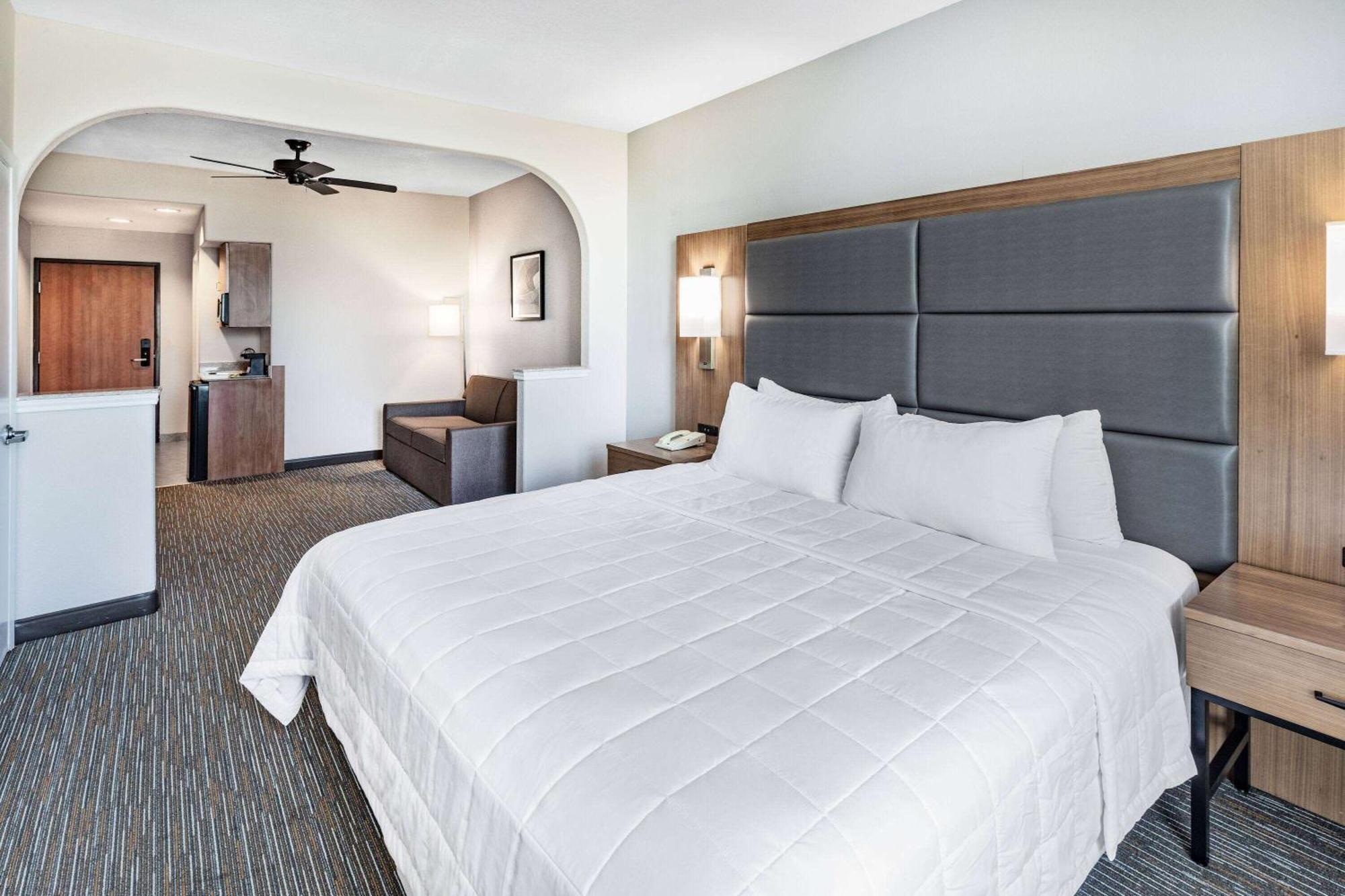 Отель Wingate By Wyndham Houston Bush Intercontinental Airport Aldine Экстерьер фото